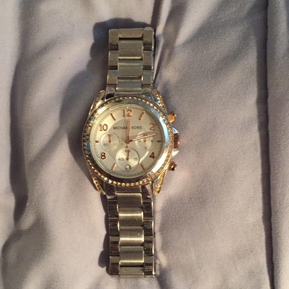 Michael Kors watch - Picture 2 of 5